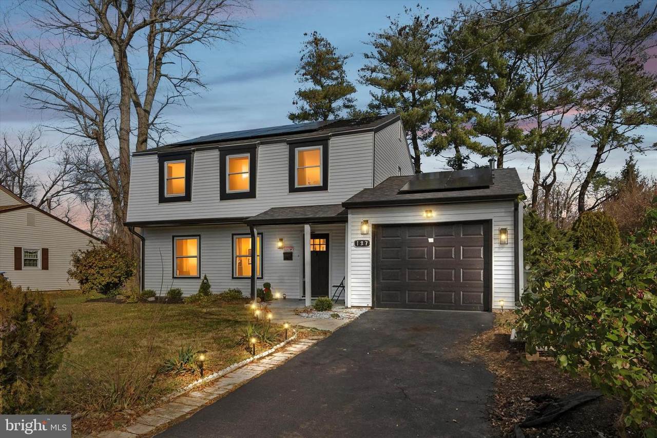 127 Toledo Lane - Photo 1