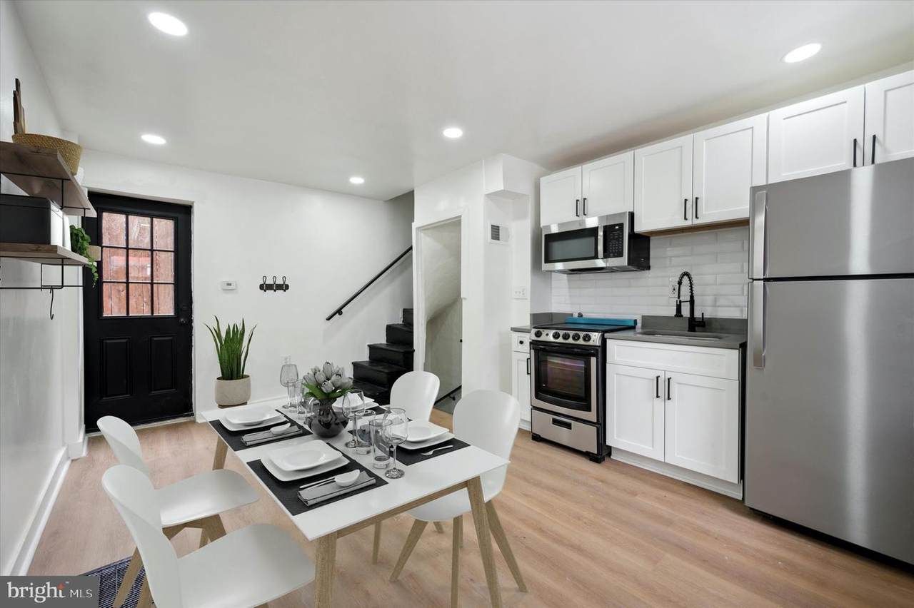 107 to 115 Thompson Street - Photo 1