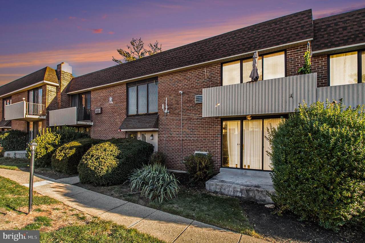 100 Glenolden Avenue - Photo 1