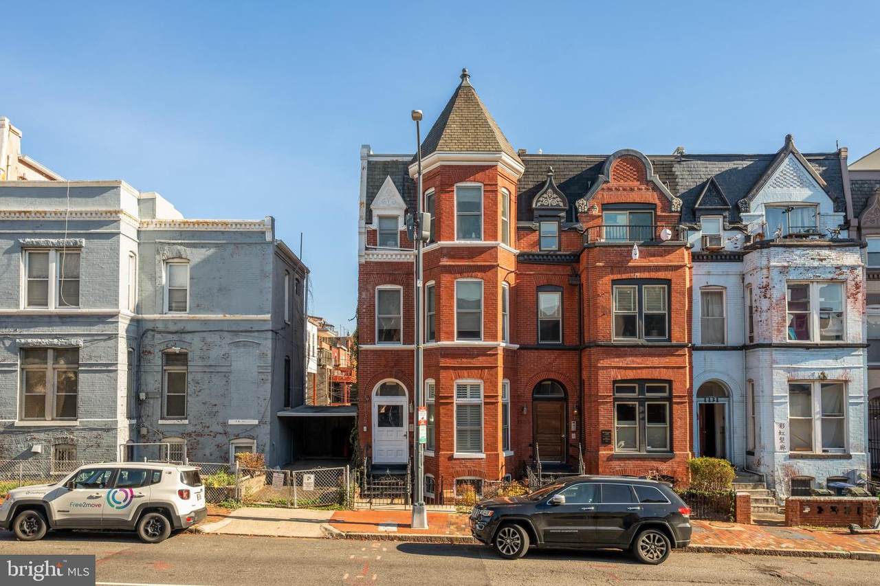 1135 6TH Street - Photo 1