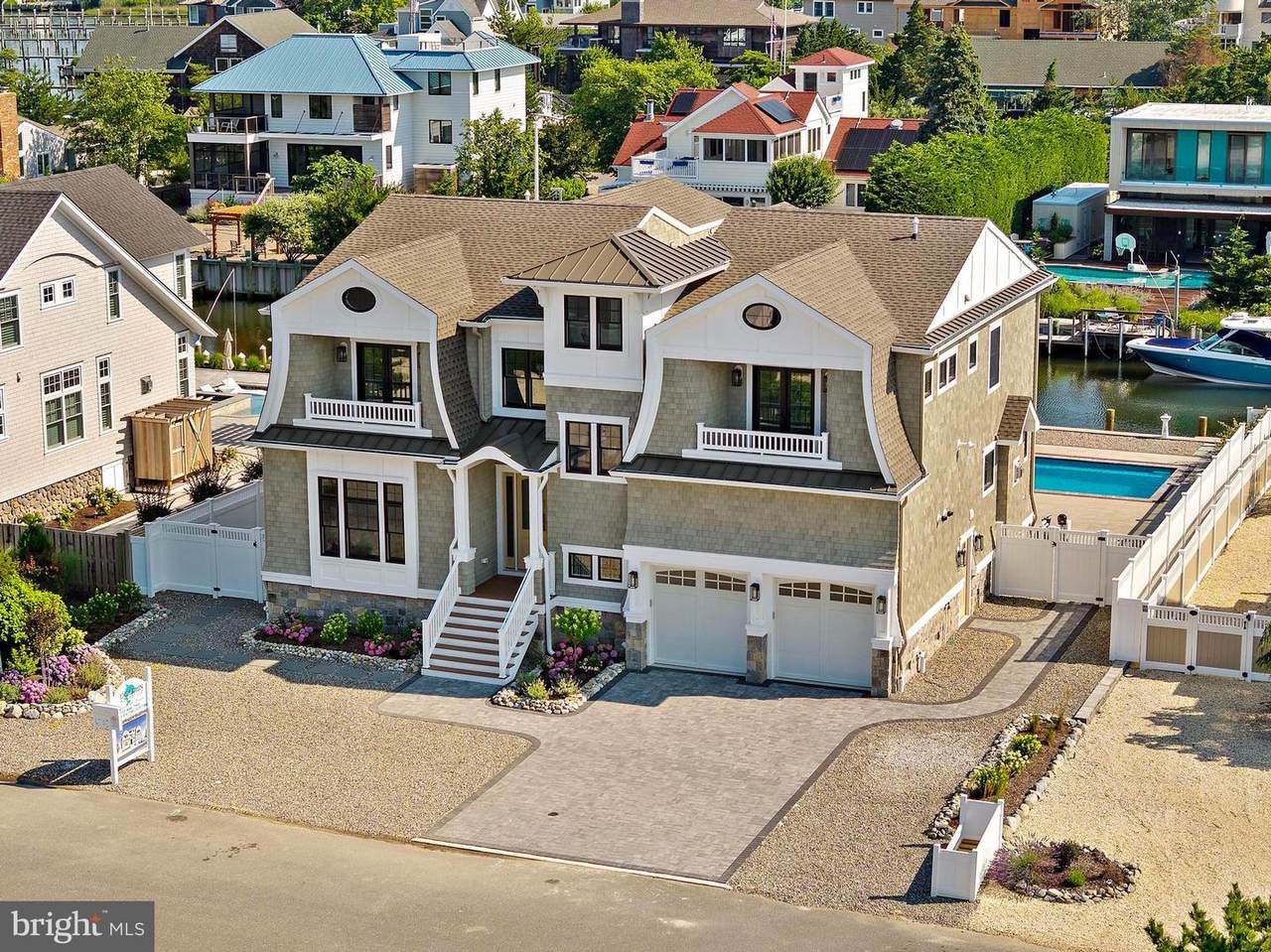 24 Beacon Drive - Photo 1