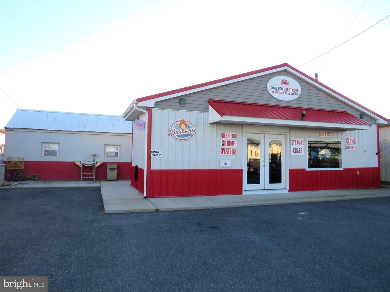 913 Spruce Street - Photo 1