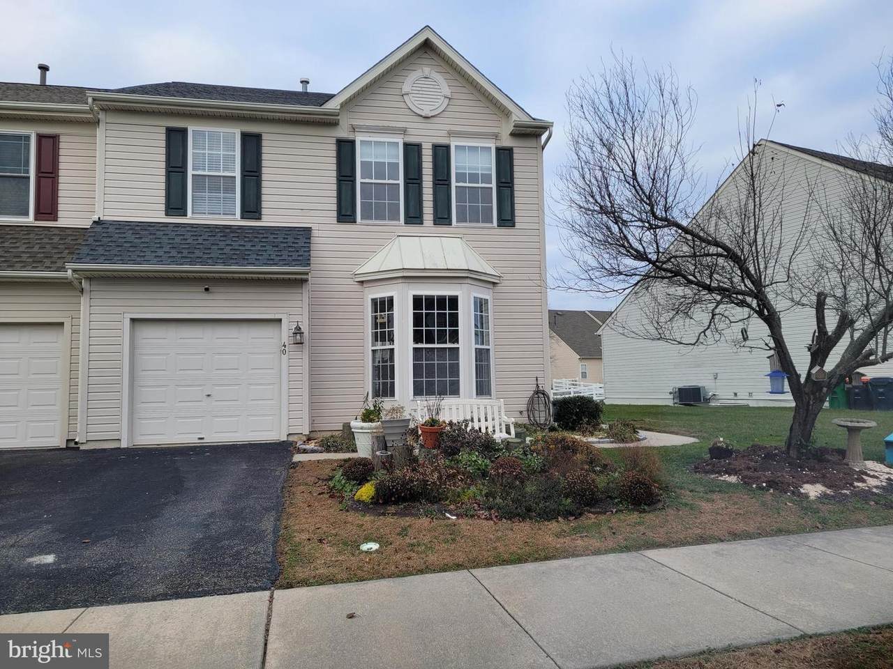 40 Cummings Drive - Photo 1
