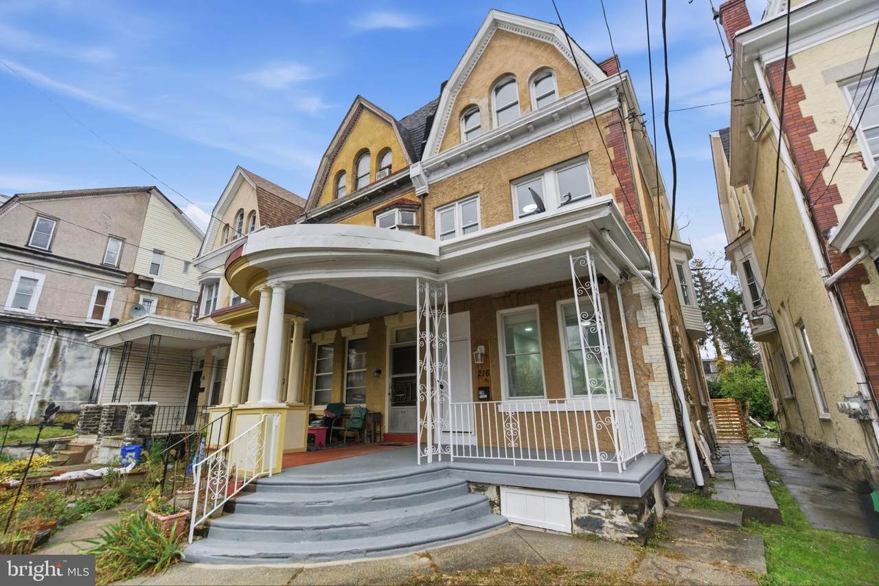 216 Penn Street - Photo 1