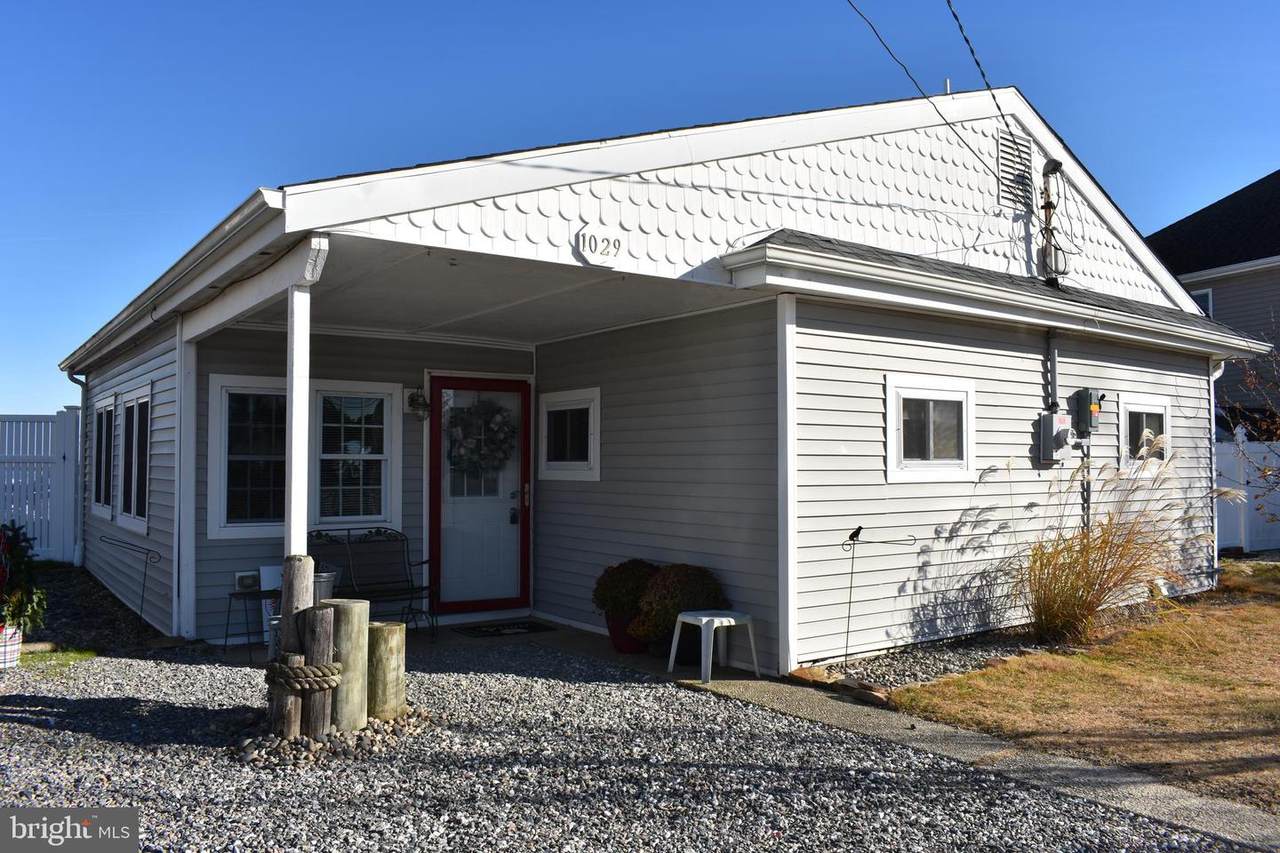 1029 Radio Road - Photo 1