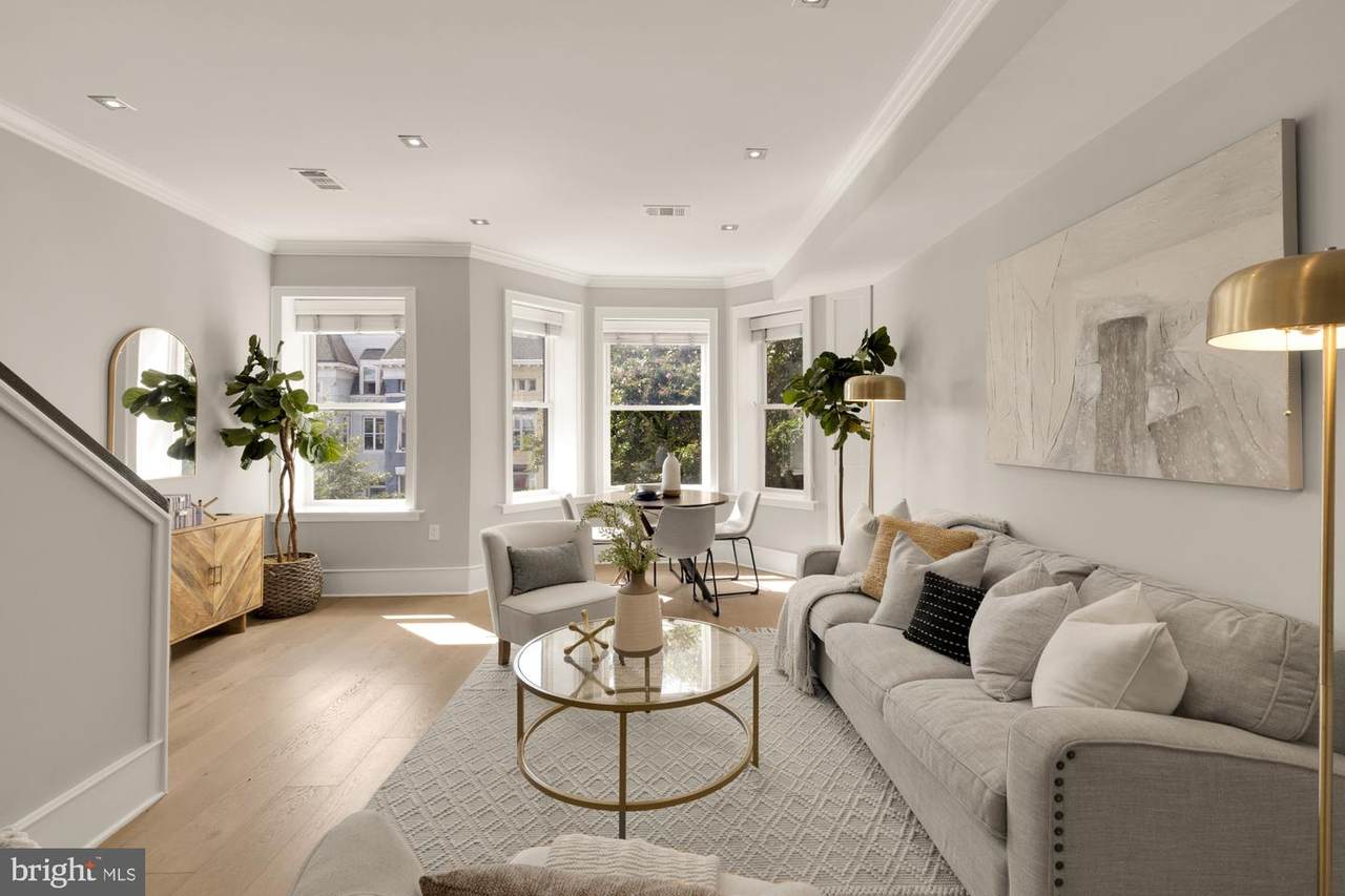 1735 1ST Street - Photo 1