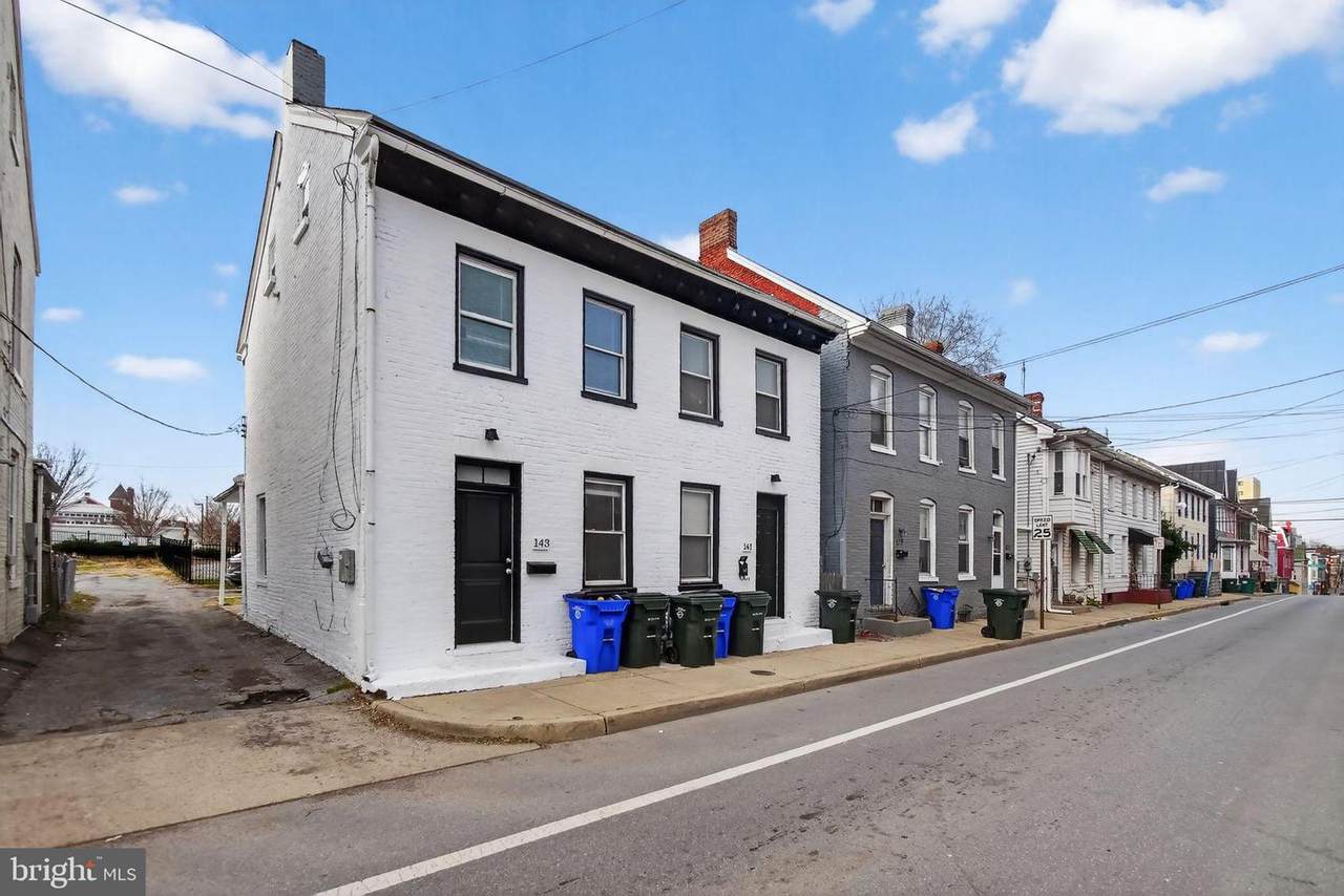 141-143 Locust Street - Photo 1