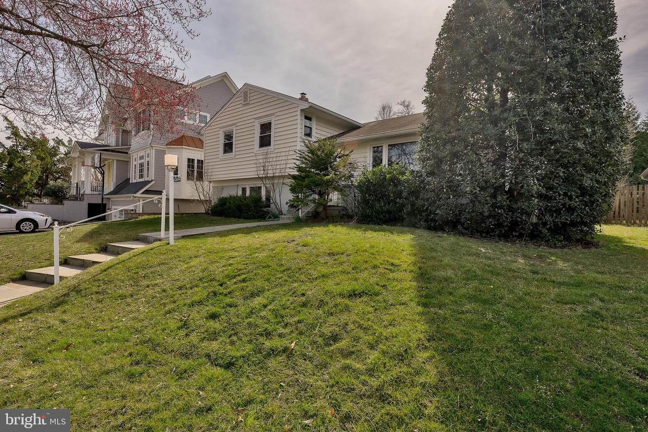 6504 Stratford Road - Photo 1