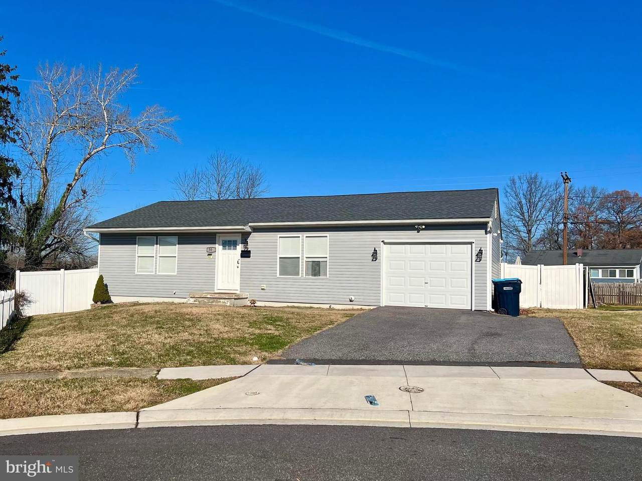 503 Catalpa Lane - Photo 1