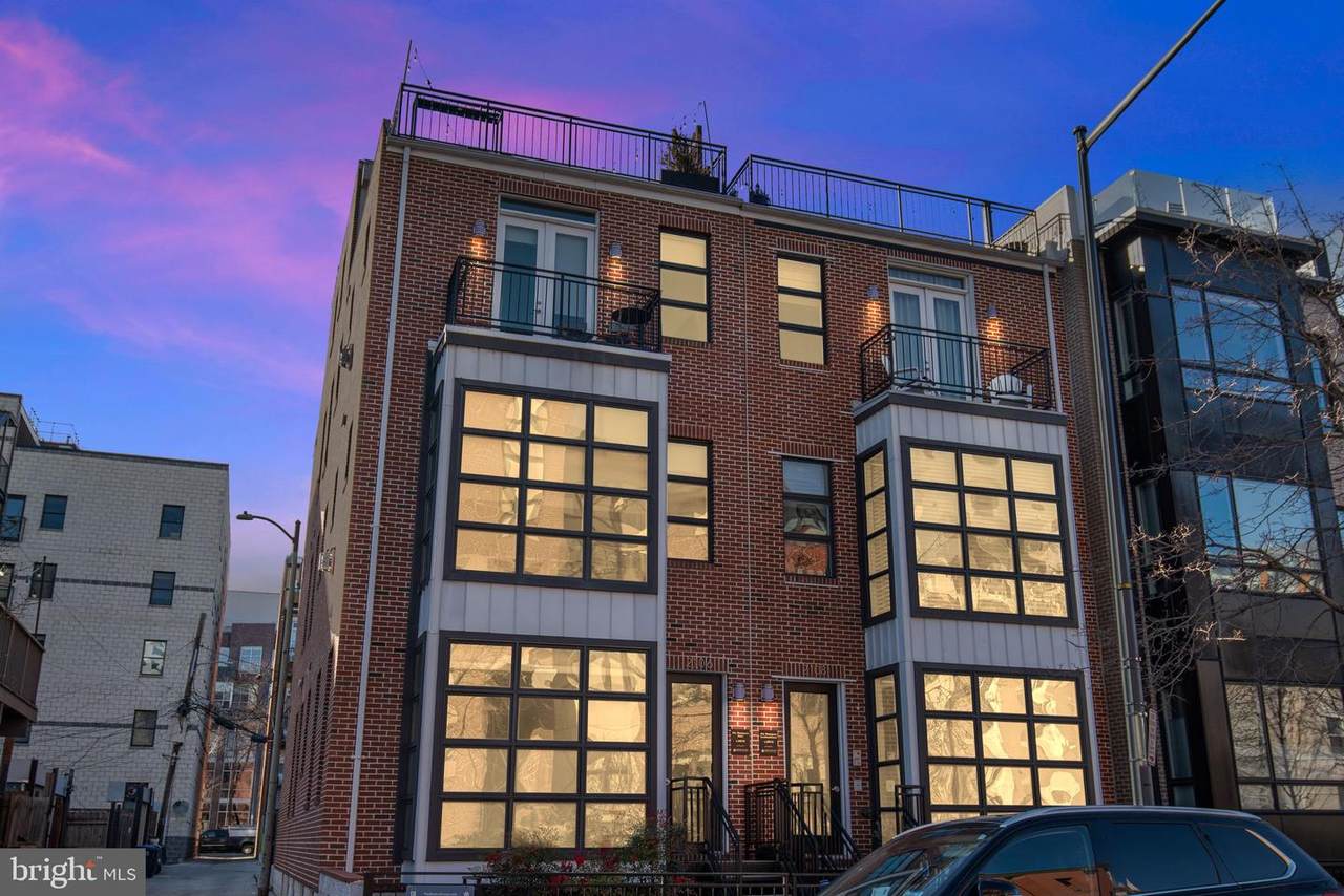 2106 10TH Street - Photo 1