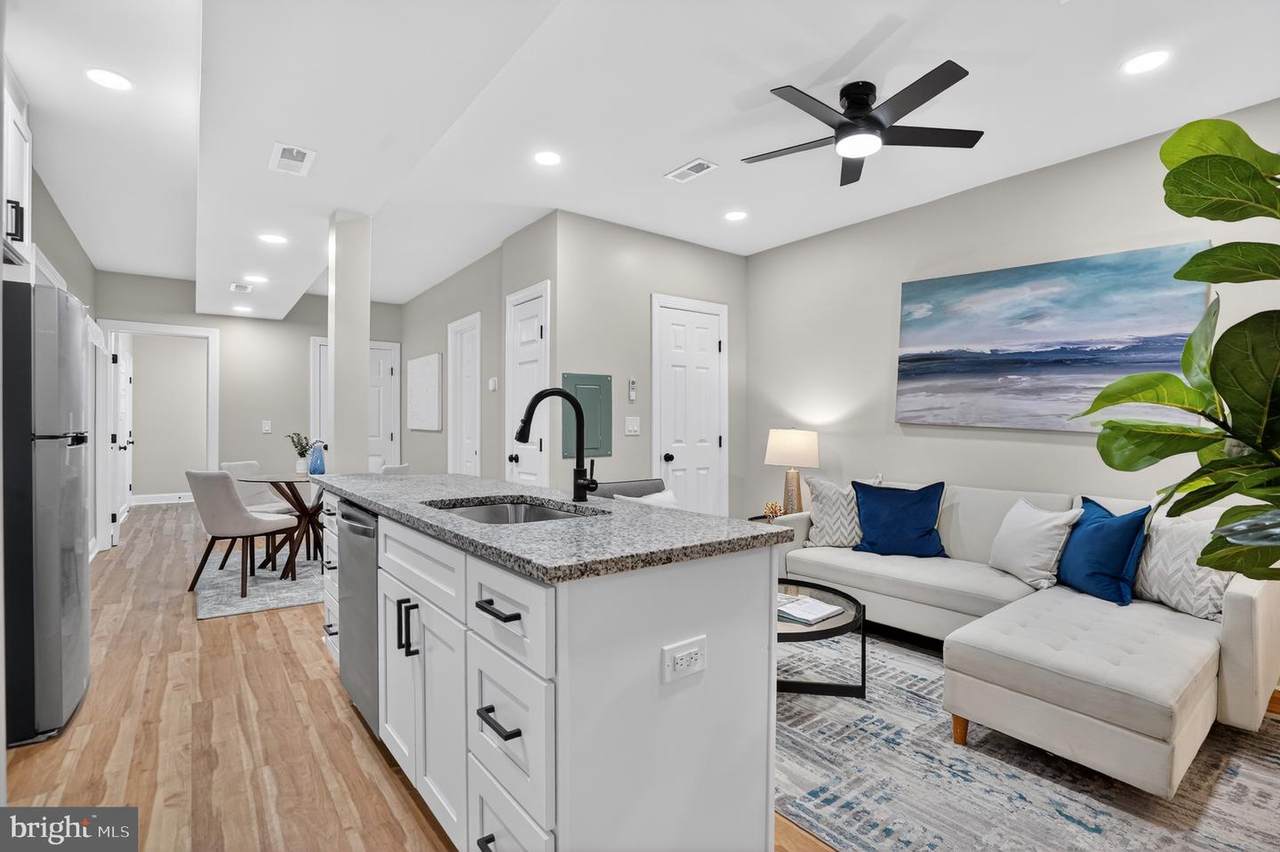 212 36TH Street - Photo 1