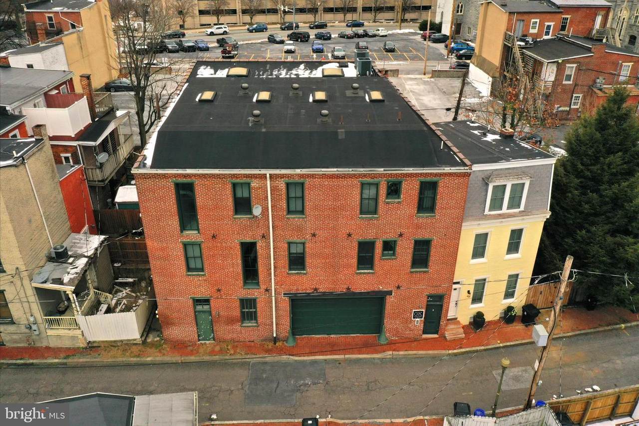 933 Rose Street - Photo 1