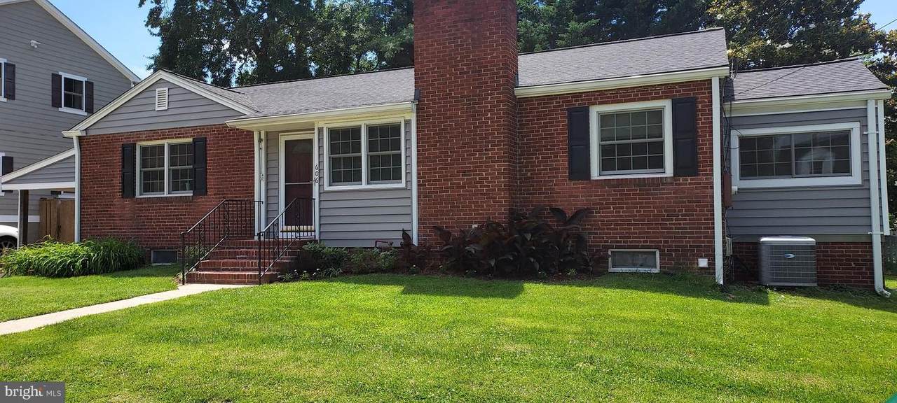 606 Frederick Street - Photo 1