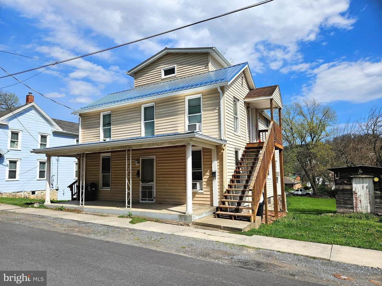 312 Wilkes Street - Photo 1