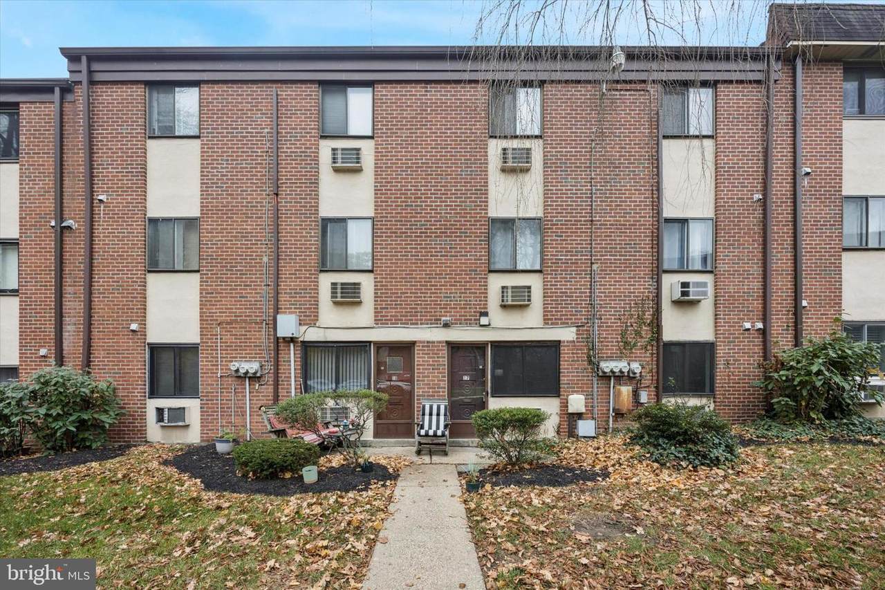 100 Glenolden Avenue - Photo 1