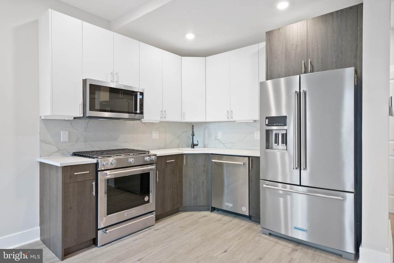 408-10 Front Street - Photo 1