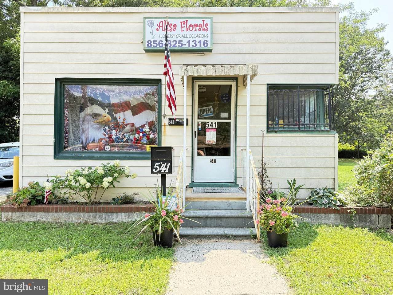 541 Main Street - Photo 1