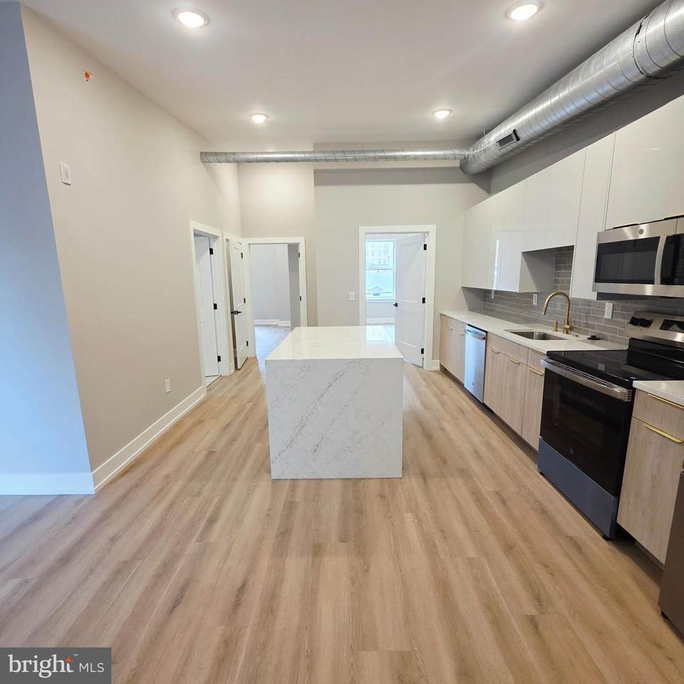 714 Chestnut Street - Photo 1