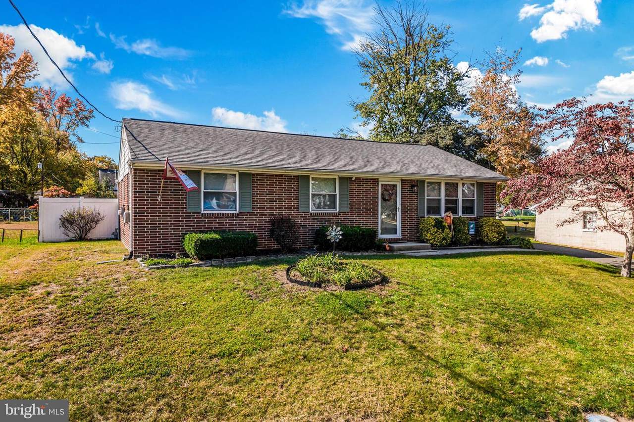 843 New Jersey Avenue - Photo 1