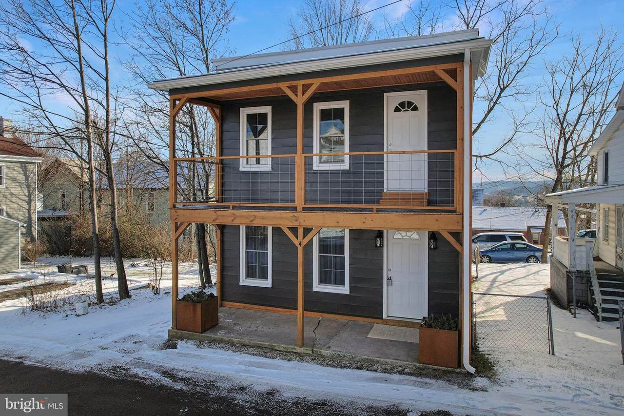 4 Chestnut Street - Photo 1