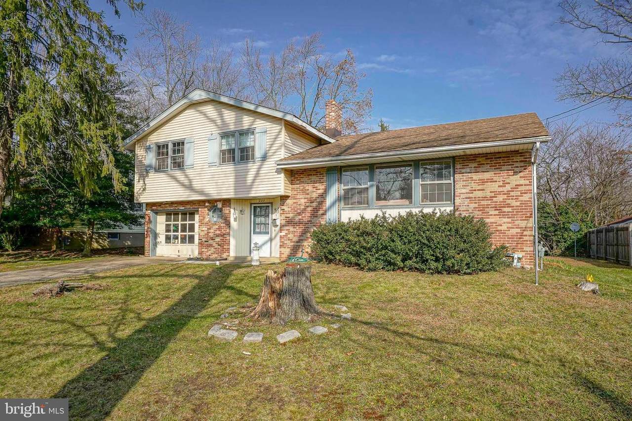 225 Drake Road - Photo 1