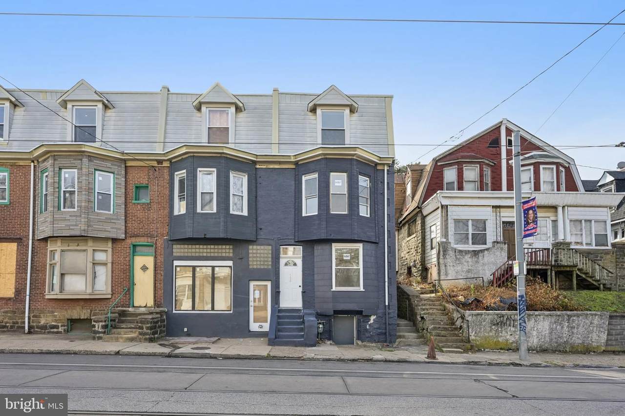 704 Main Street - Photo 1