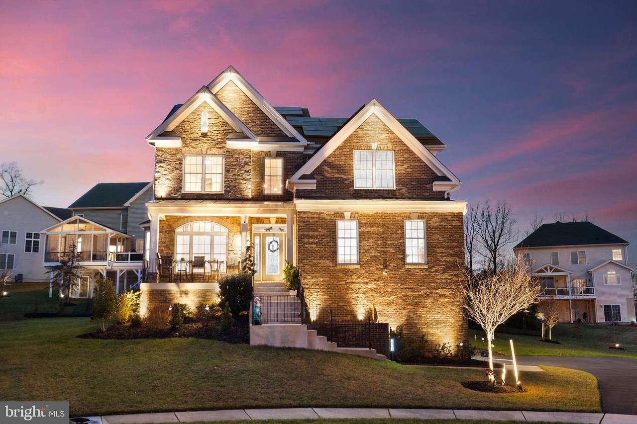 4707 Thoroughbred Drive - Photo 1