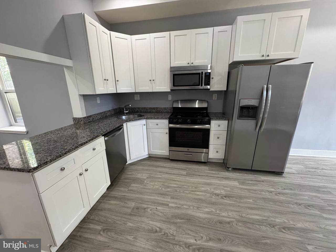 1522 Willington Street - Photo 1