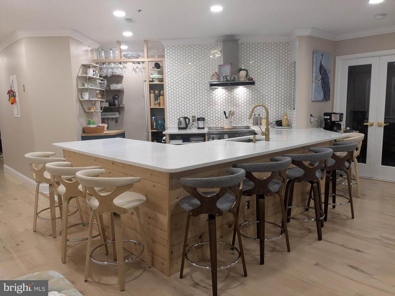 100 Harborview Drive - Photo 1