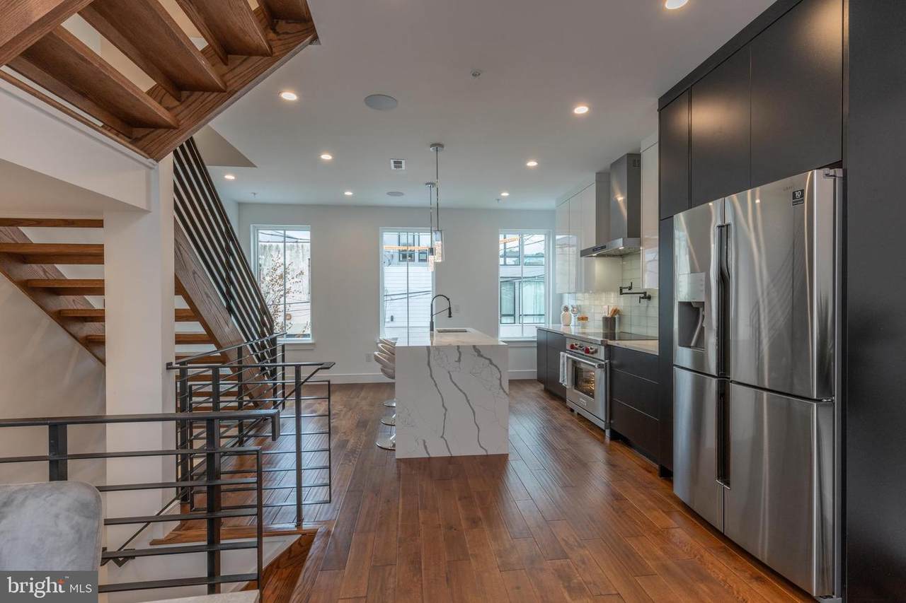 1111 Dunton Street - Photo 1