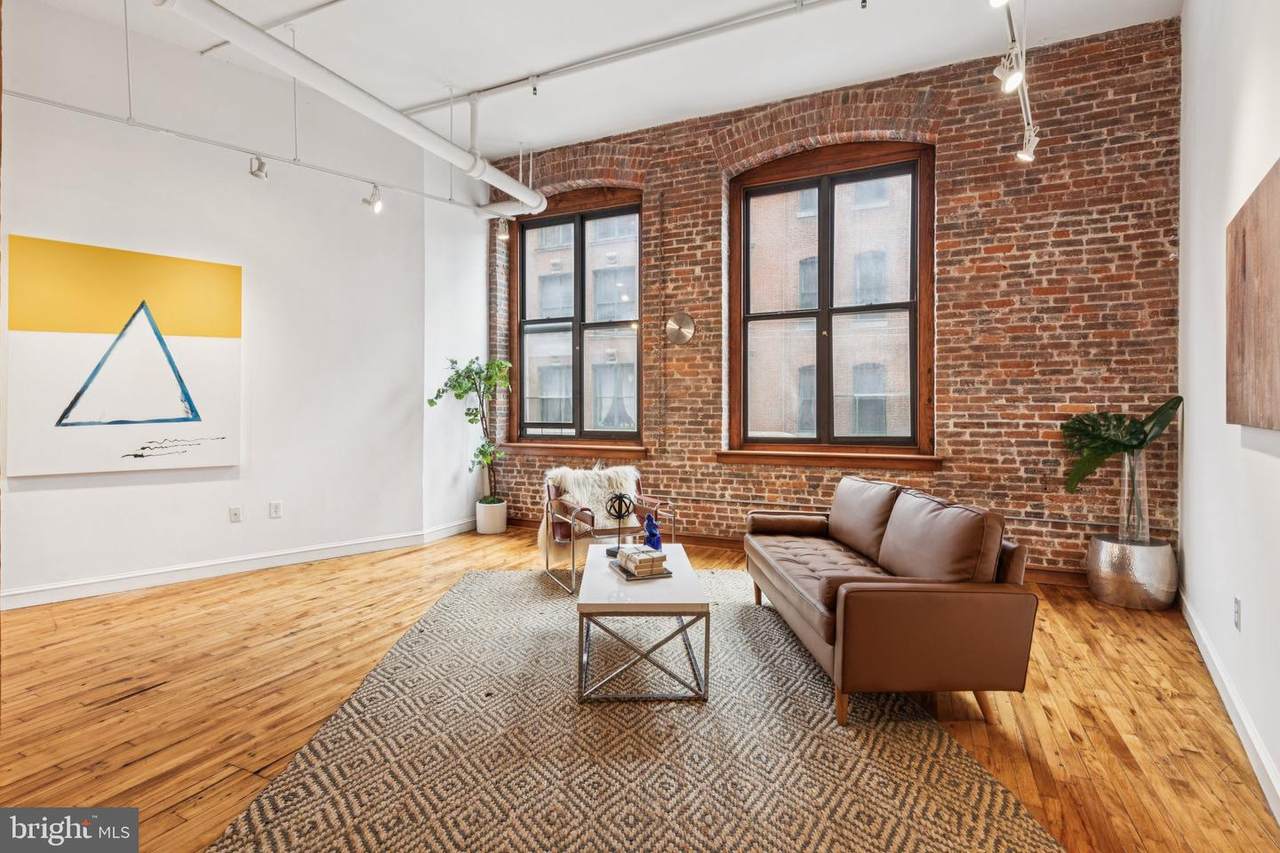 428 13TH Street - Photo 1