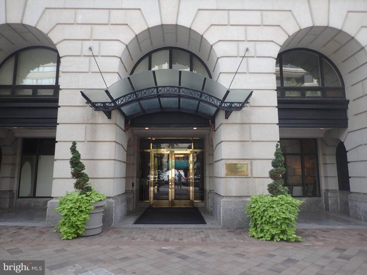 601 Pennsylvania Avenue - Photo 1