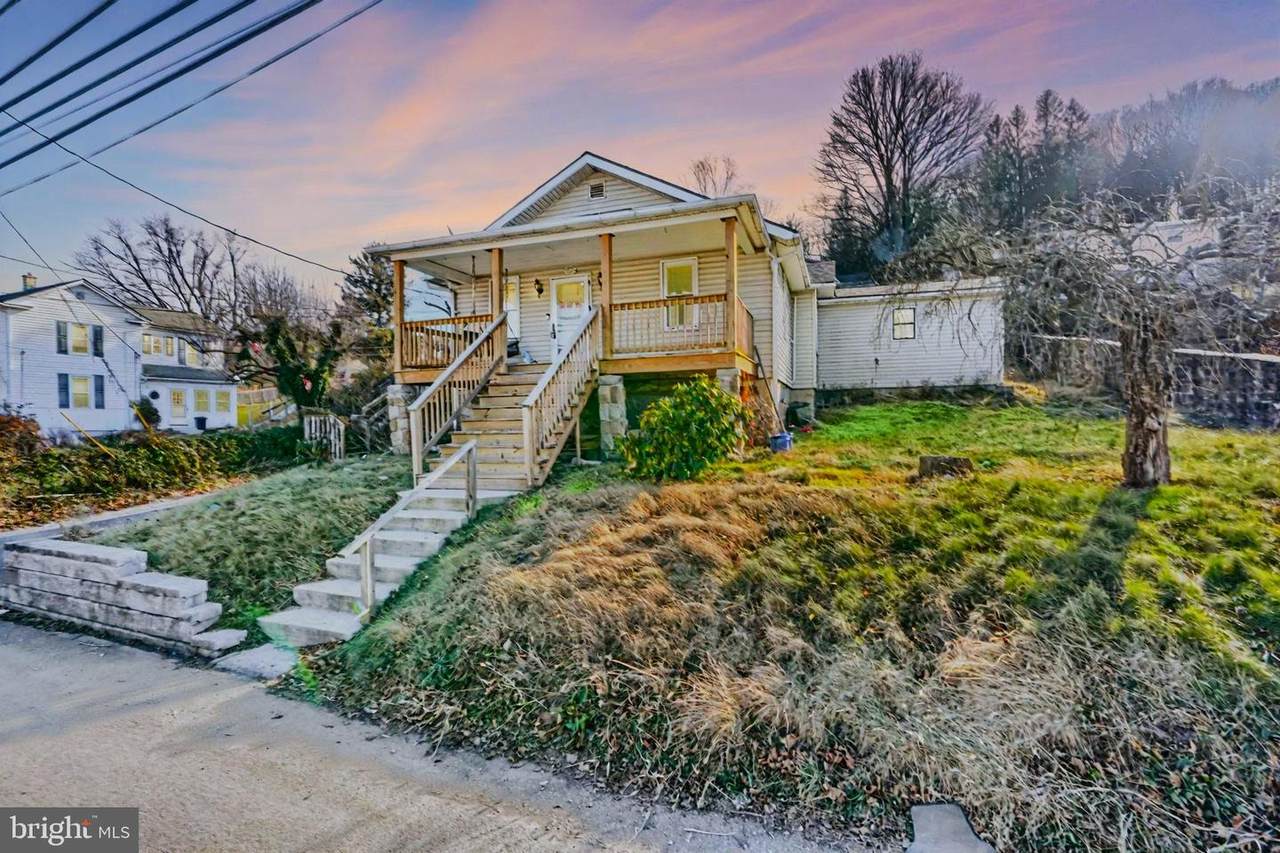 14924 Paradise Street - Photo 1