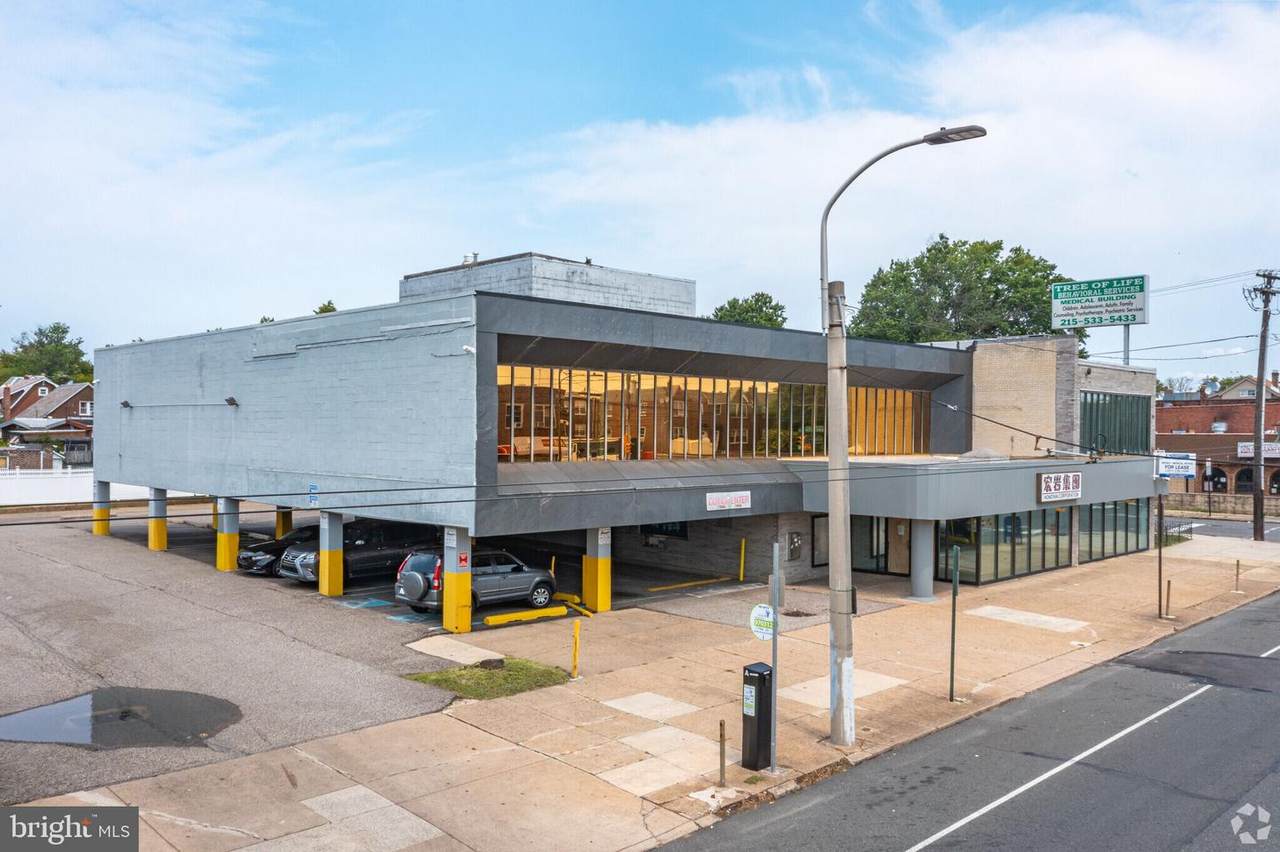 7034-7048 Castor Avenue - Photo 1