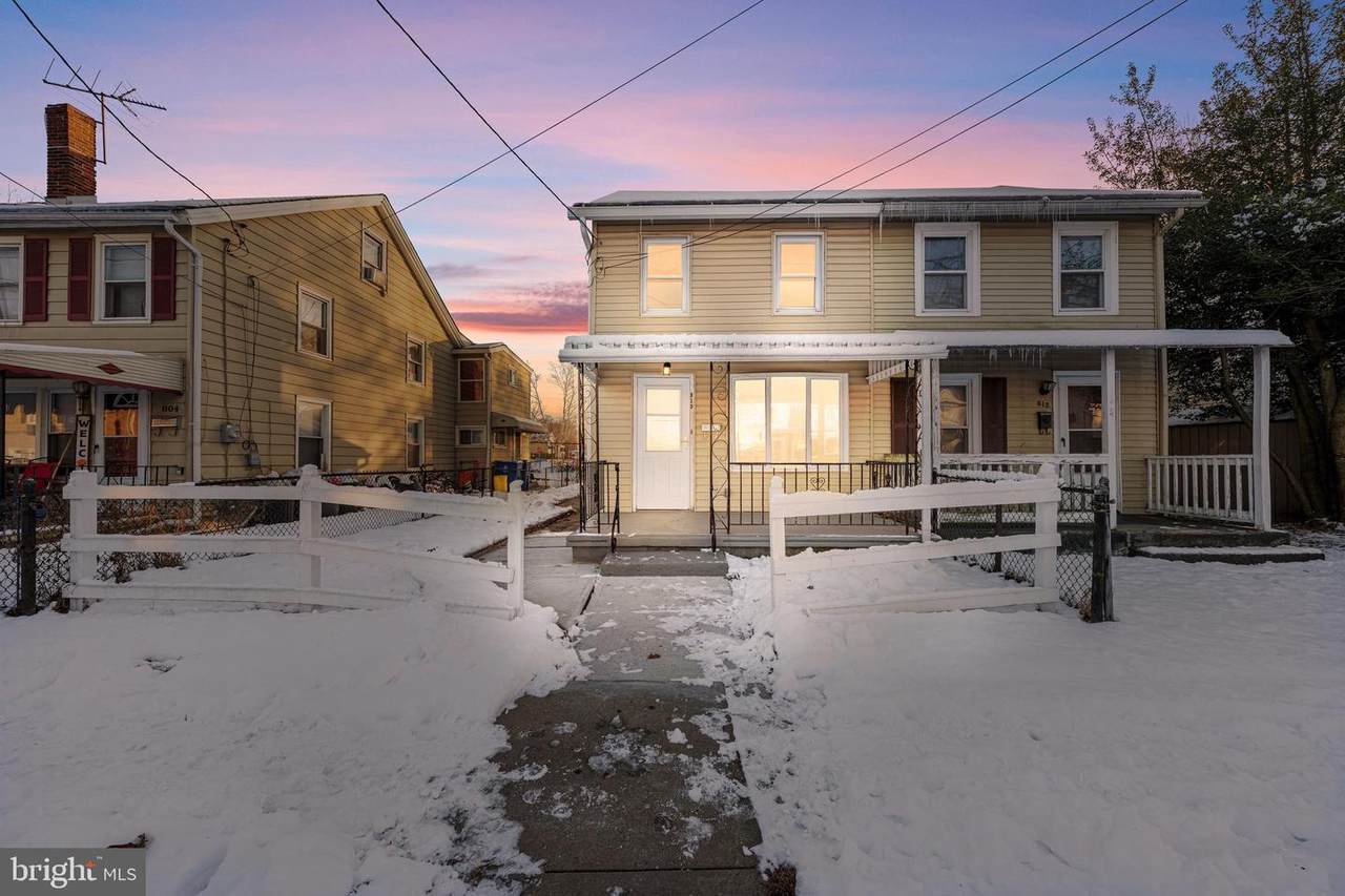 810 2ND Street - Photo 1