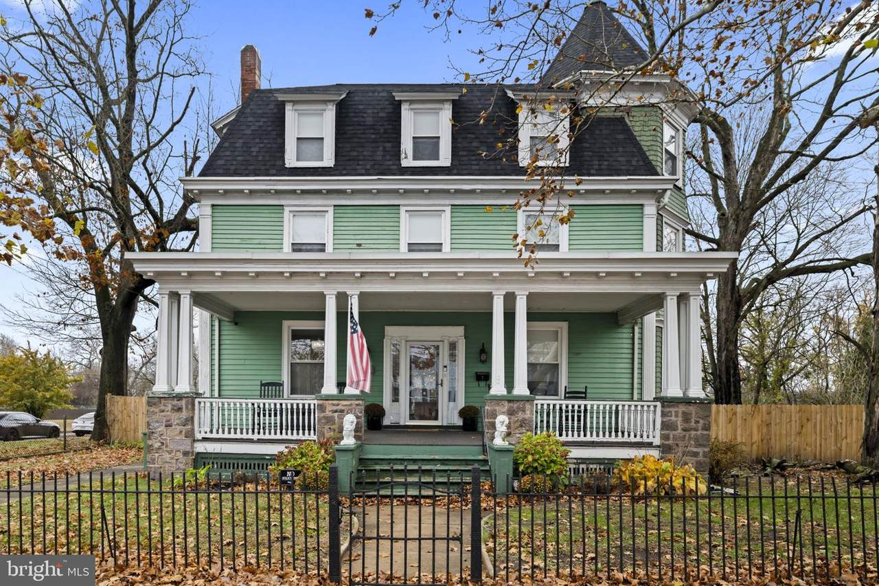 504 Columbia Avenue - Photo 1