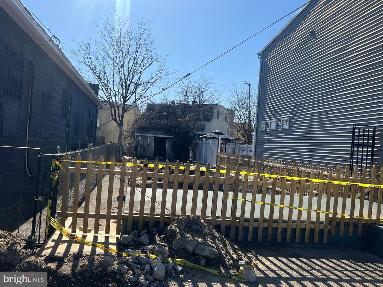 310 Jersey Avenue - Photo 1