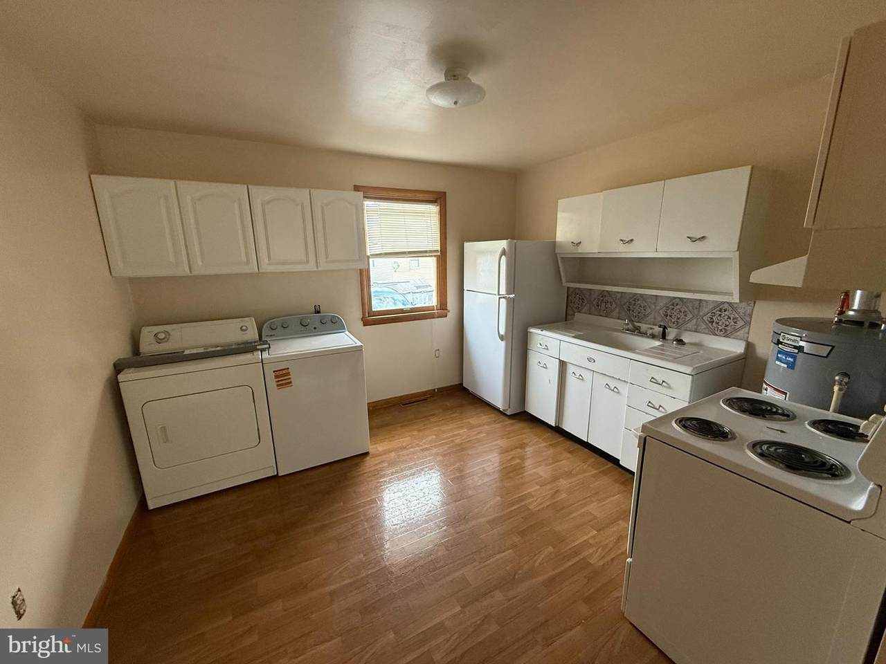 23 C Street - Photo 1