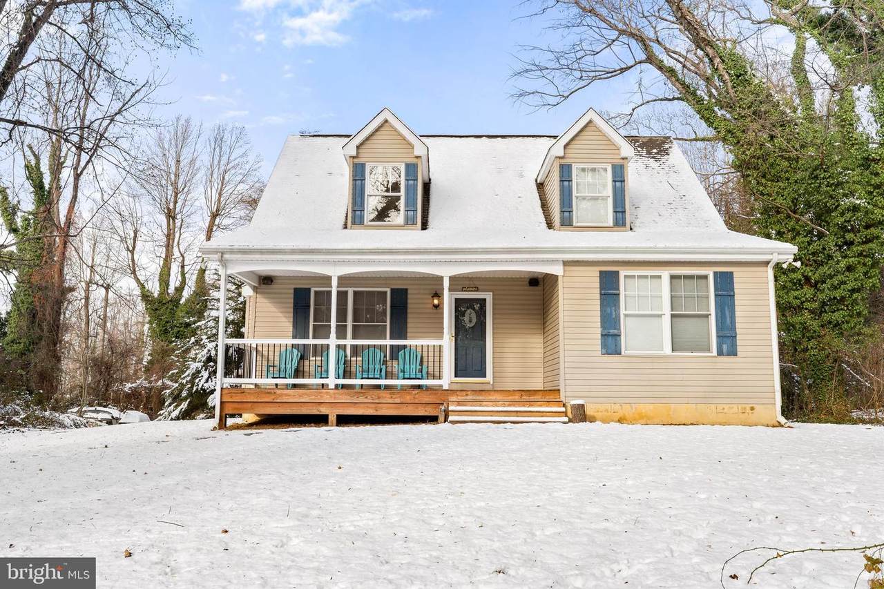 302 Cecil Avenue - Photo 1