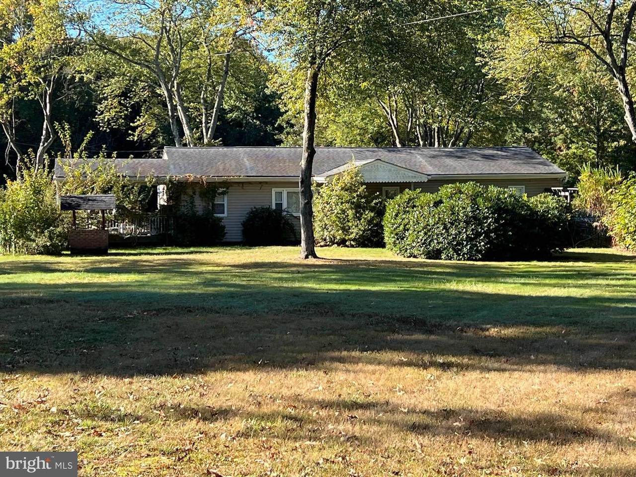 1129 Thompson Avenue - Photo 1