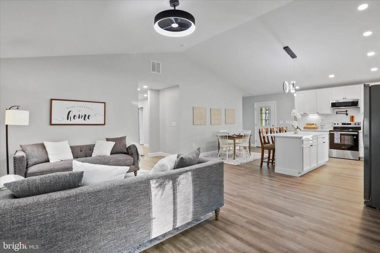 130 Highland Way - Photo 1