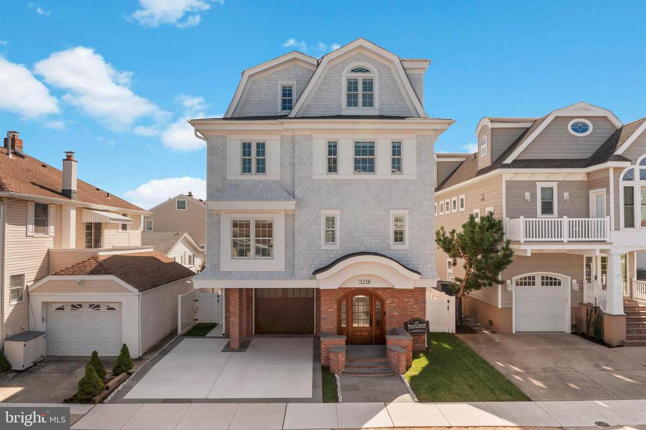 3216 Pacific Avenue - Photo 1