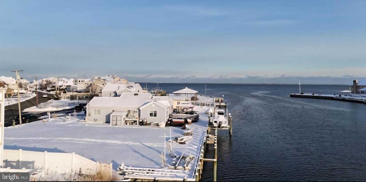 1025 Capstan Drive - Photo 1