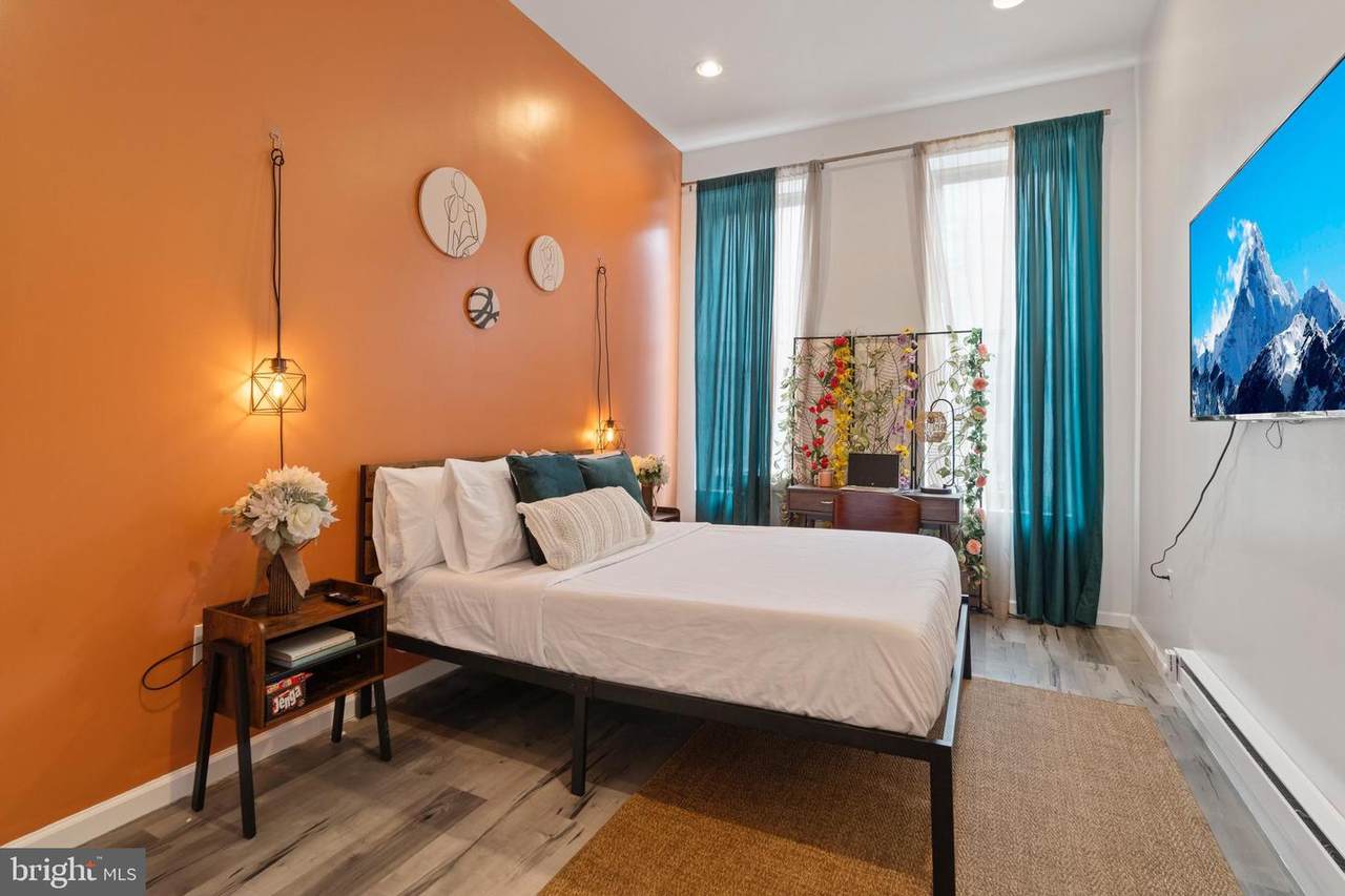 1913 Diamond Street - Photo 1