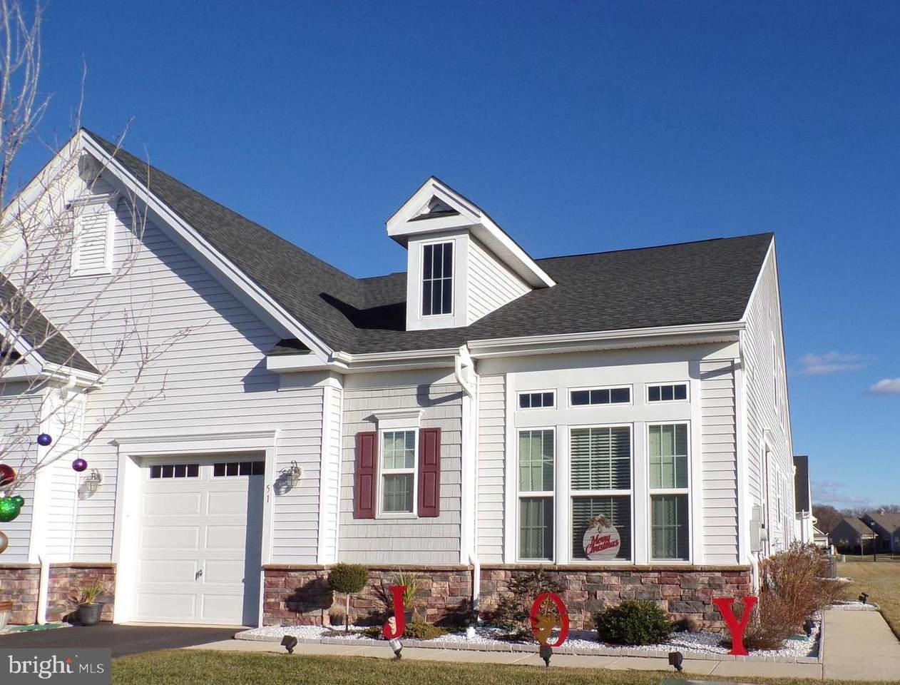 51 Bridge Boulevard - Photo 1