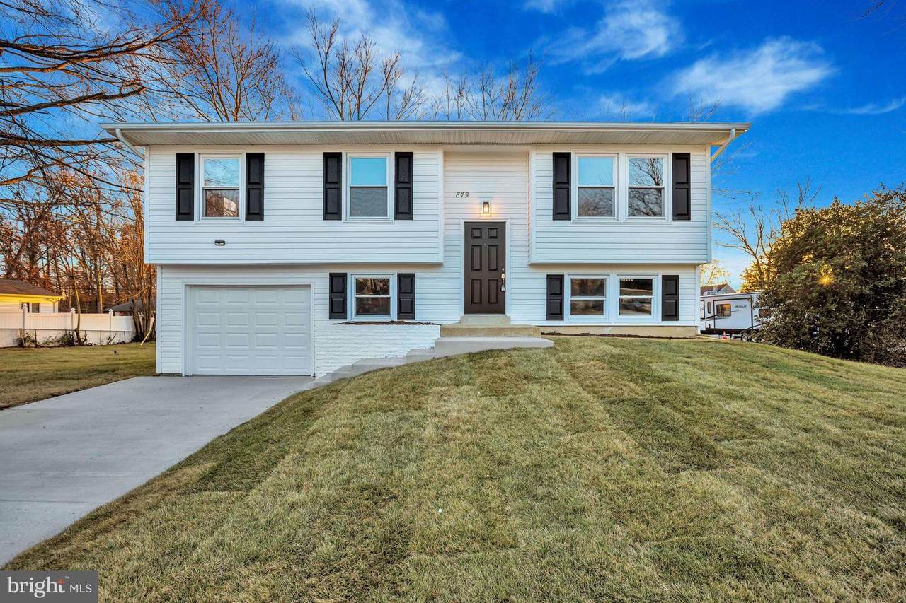 879 Copley Avenue - Photo 1