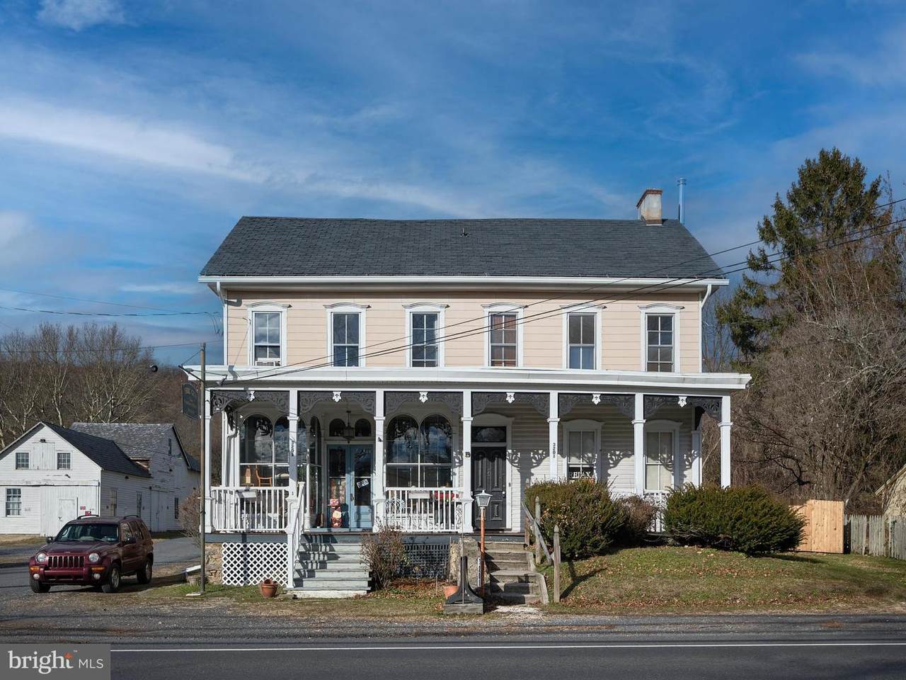 3201 Route 212 - Photo 1