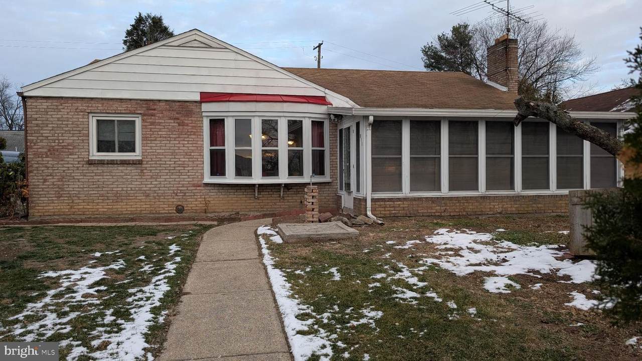 519 23RD Street - Photo 1