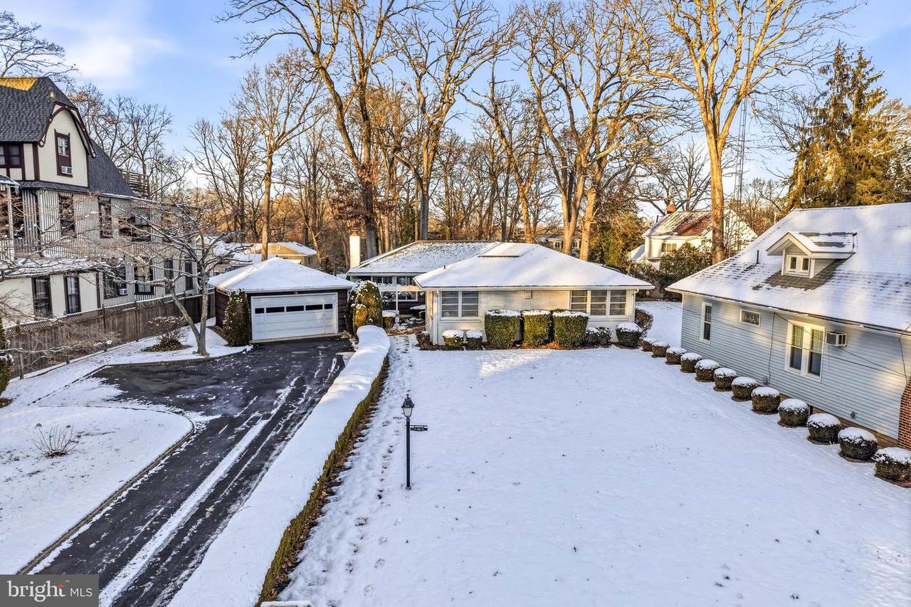 23 Lake Street - Photo 1