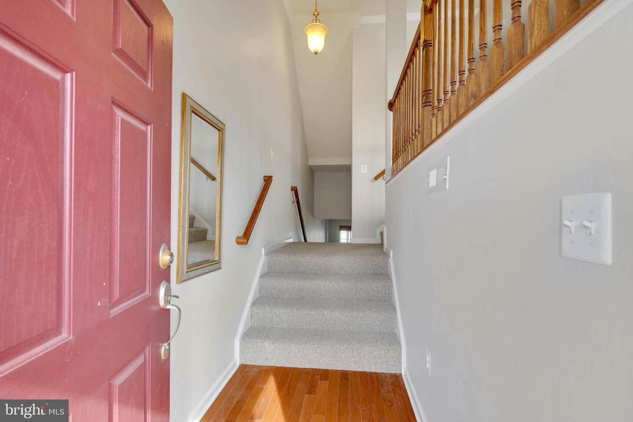 6 Lamplighter Lane - Photo 1